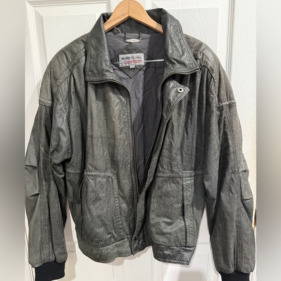 VTG Members Only Gray Bomber Jacket - Picture 2 of 6